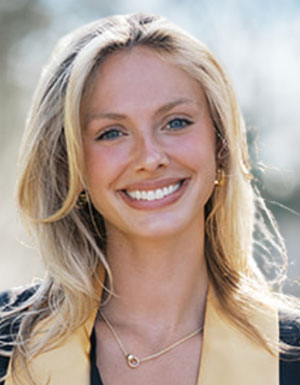 Hanna Vincent - Headshot